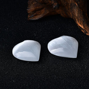 White Selenite Hand Made Heart Shape Love for Girls Gift Figurines Holiday Home Office Statue Décoration Christmas 1 Pair